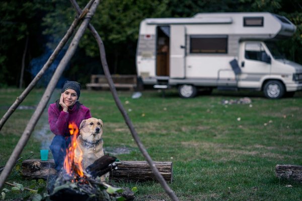 Survivre en nature : les compétences de camping essentielles